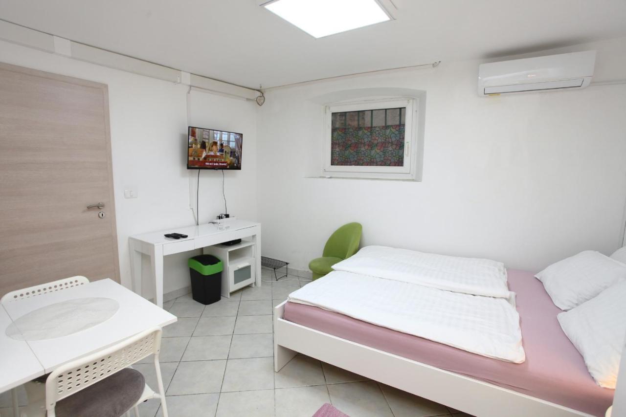 City Room Apartment Date Koper Exterior photo